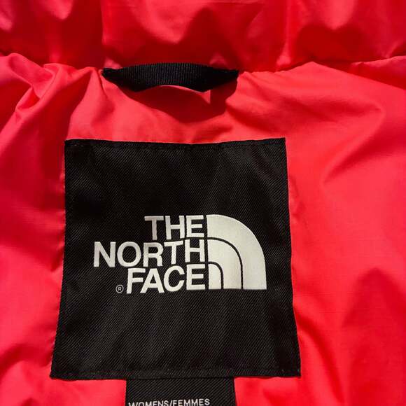 The North Face Nuptse Puffer Jacket, Pink Small — Iconic Winter Outerwear - Picture 5 of 5